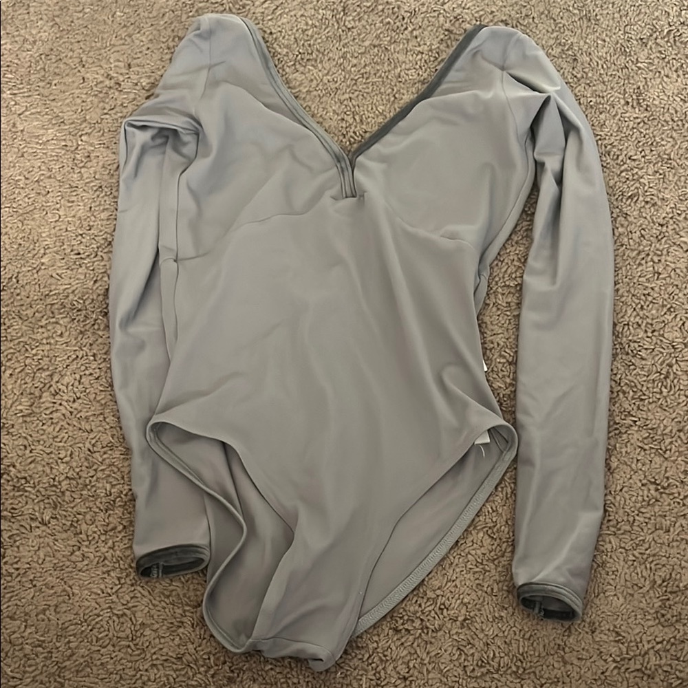 yumiko alicia long sleeve leotard size large